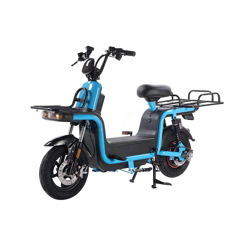 Quomodo pondus distributio et centrum gravitatis huius motorcycli electrici aequipollet ICE motorcycli?